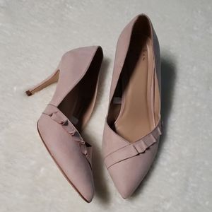 Women's shoes